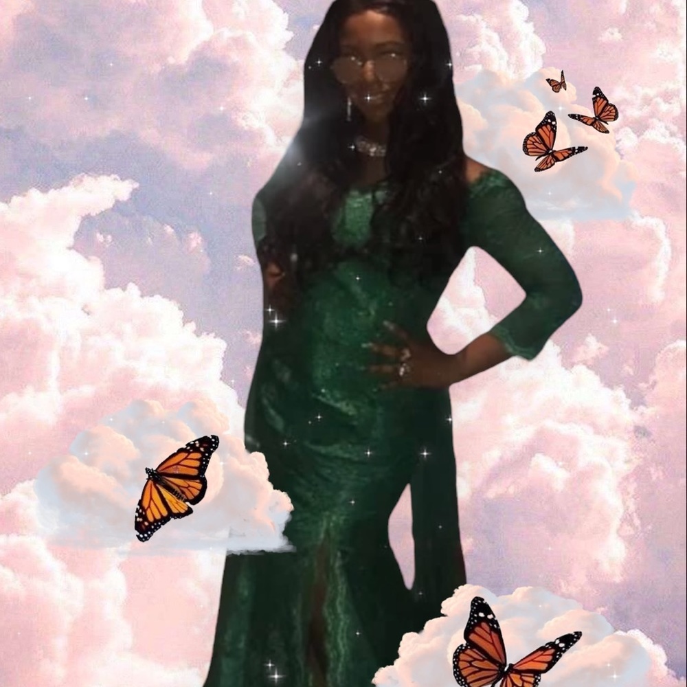 Emerald green prom dress